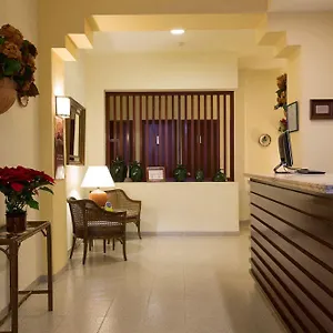 Riviera Отель